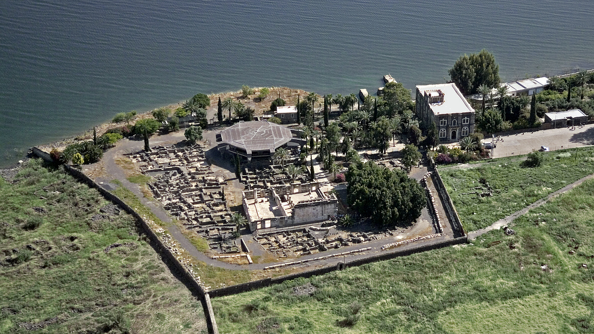 Capernaum-aerial view Damals in der Synagoge zu Kafarnaum