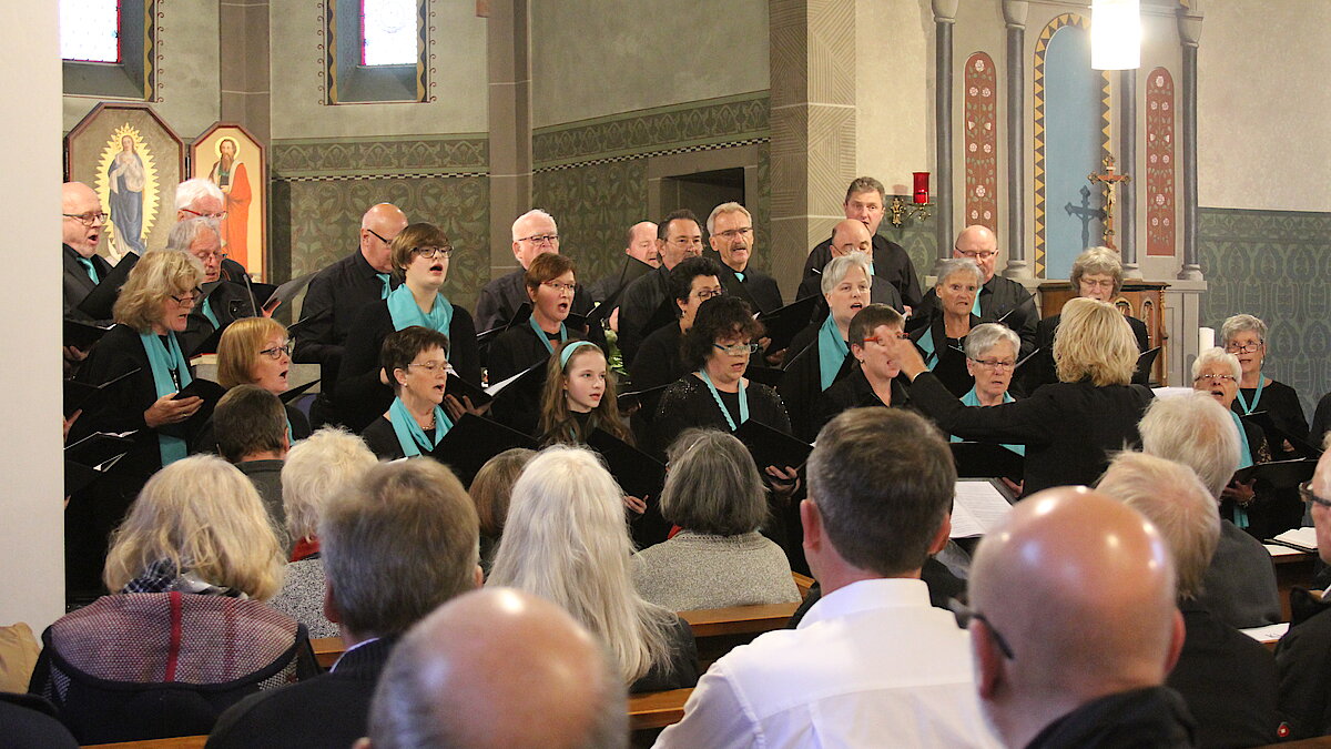 Der Mörlener Kirchenchor feierte sein 120jähriges Bestehen...